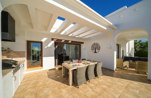 La Sabatera Villa | LA COLINA - Managed by Almarina