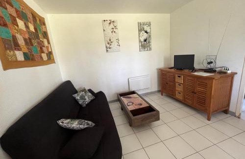 Saint-Chamarand House | La Colline aux Chalets, Jaccuzi, Sauna