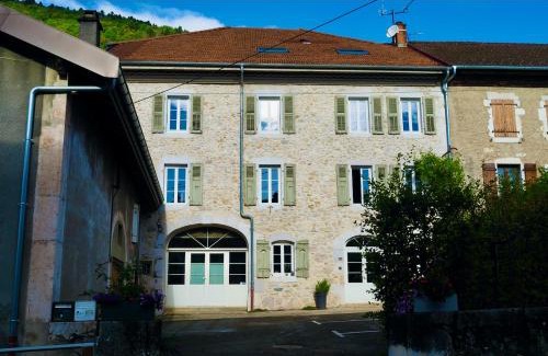 Collonges House | La Colonie d'Antan