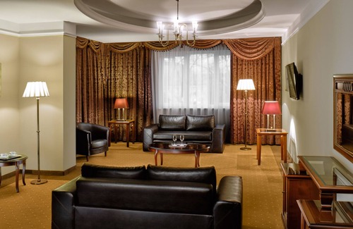 Szilvasvarad Hotel | La Contessa Castle Hotel