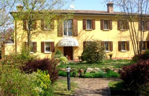 Calderara di Reno Bed & Breakfast | La Corte Del Cavaliere Bed & Breakfast