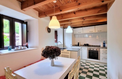 Vidiago House | La Coruxa Vacation Home