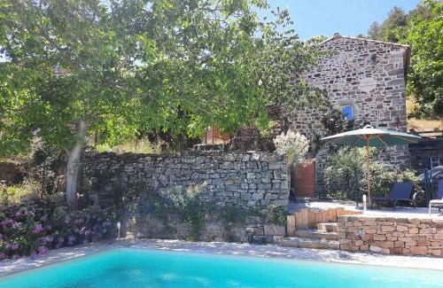 Chassiers House | La Croix Dupuy