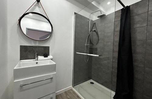 Reims Apartment | La détente marocaine studio jacuzzi et terrasse
