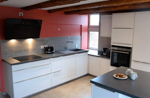 Pfaffenheim House | La Demeure de Gérardine, Swimming pool and Sauna at the foot of the vineyard, free wifi