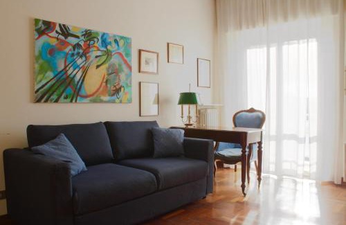 Quartiere XXXI Giuliano Dalmata Apartment | La Dimora del Comandante con Parcheggio Privato