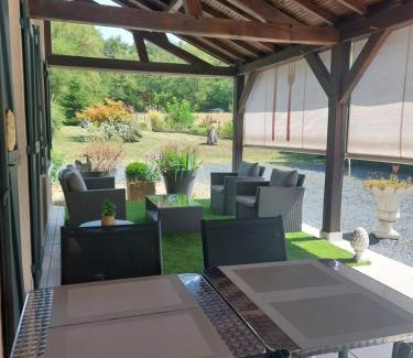 Gilly-sur-Loire Apartment | La Douceur de Vivre près du parc Le Pal