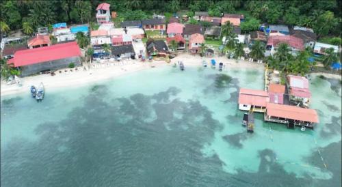 Isla Grande Cabin | La Escondida Beach House