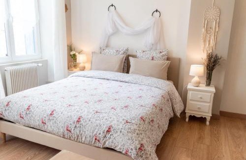 Chatel-sur-Moselle Bed & Breakfast | La Fée Maison