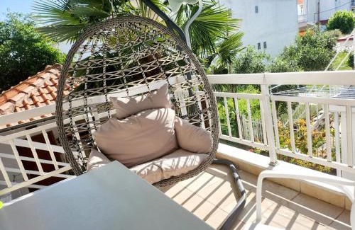 Olymbiaki Akti Apartment | La familia apartments