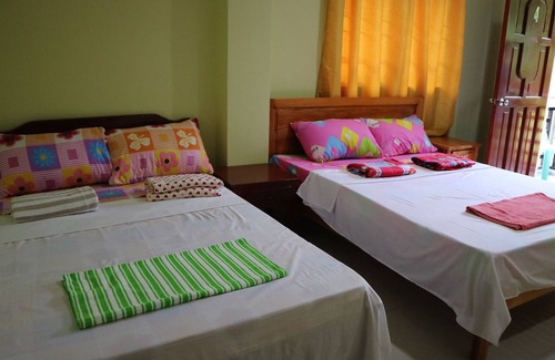 Oslob House | La Fela Pension House