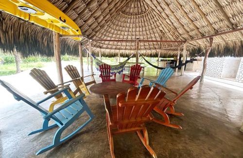 Tierra Bomba Island House | La Felicidá