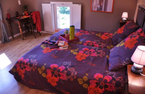 Ambierle House | la Ferme aux abeilles