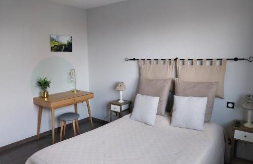 Solre-le-Chateau Bed & Breakfast | La Ferme aux Charmes