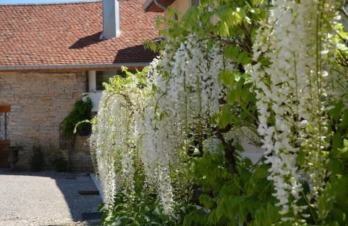 Aillevans House | La ferme aux glycines