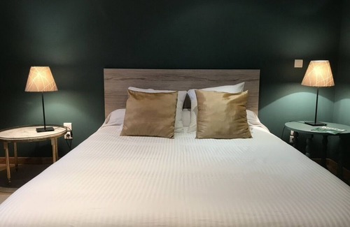 Sainghin-en-Weppes Bed & Breakfast | La Ferme Des Buis