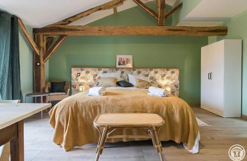 Rieucaze Bed & Breakfast | La Ferme des Hautins - Chambres -d'Hôtes