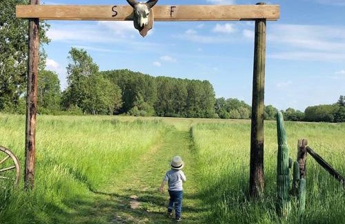 Autheuil-Authouillet Bed & Breakfast | La Ferme des Isles