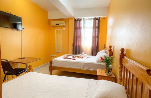 Roseau Hotel | La Flamboyant Hotel
