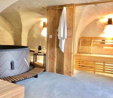 Huez-en-Oisans Apartment | La Fontaine de l'Alpe d'Huez Gite And Spa
