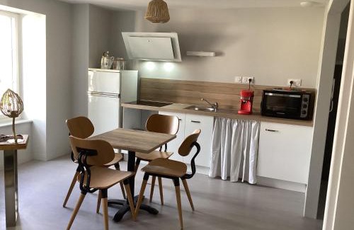 Cohade Apartment | La fontaine