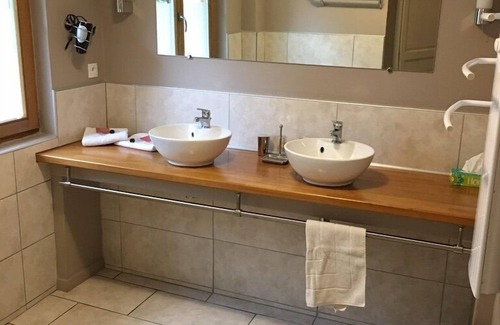 Monclar-de-Quercy Bed & Breakfast | La Forestière
