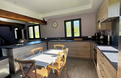 Flancourt-Catelon House | La Roselière: Charm and Conviviality for Unforgettable Stays