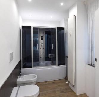 Zona Solari Apartment | La Galleria