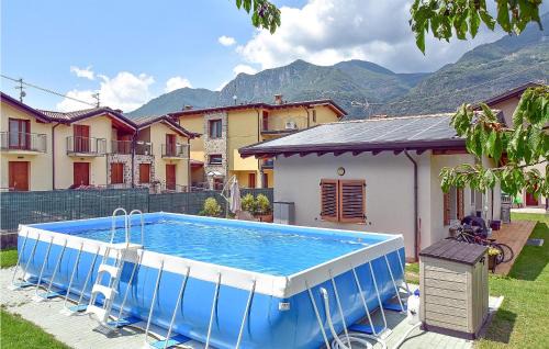 Artogne House | La Gallina