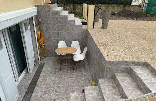 Sannois Apartment | La girafe