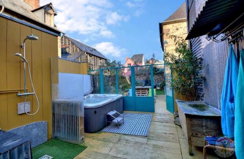 Combourg Bed & Breakfast | La goutte d'or