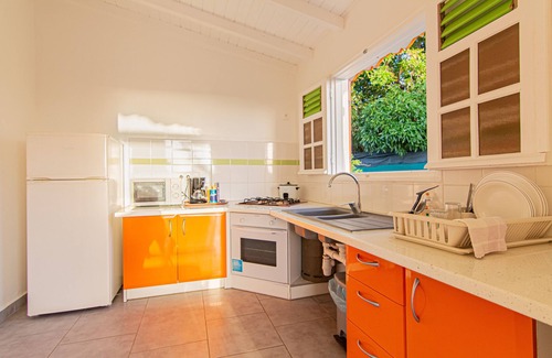 Capesterre-de-Marie-Galante House | La Tourterelle Rose 'the Pink Dove'