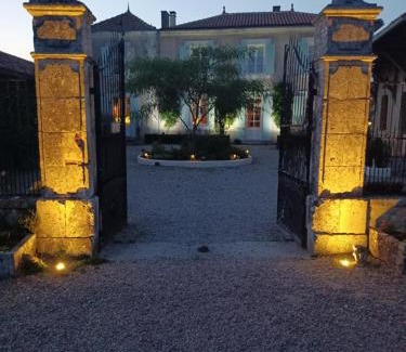 Confolens House | La Grange Terrou