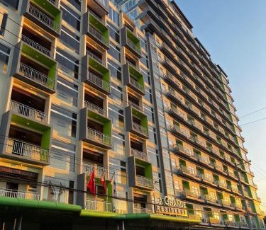Malabanias Apartment | La Grande Residence