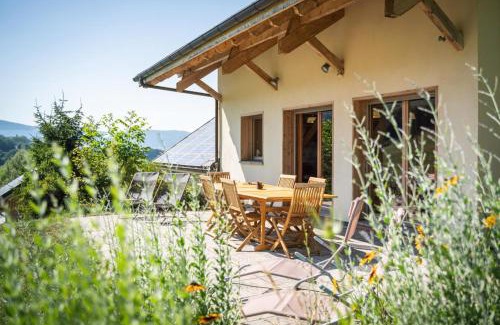 Montagnole Villa | La Grange aux écureuils