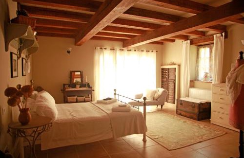Lacapelle-Biron House | La Grange dans la Foret