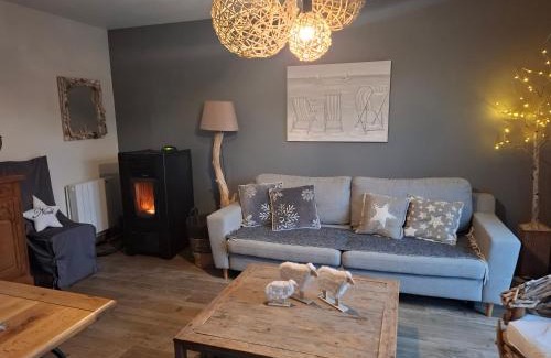 Eu Apartment | la grange