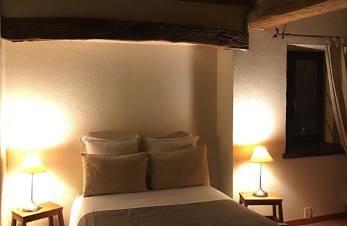 Coutouvre Bed & Breakfast | La Grange : La Chambre Vendange