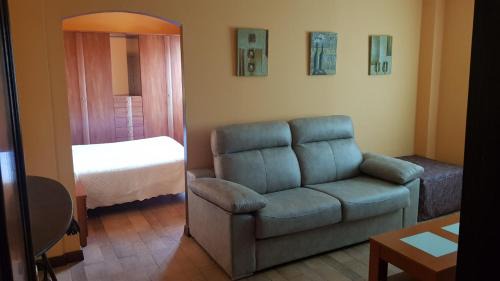 Hueto Arriba House | La Granja De Vitoria
