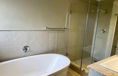 Stellenbosch Central Apartment | La Gratitude 3 Bedroom Apartment, Central
