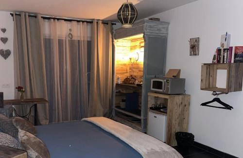 Laroque Bed & Breakfast | La guitoune
