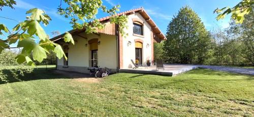 Rilly-sur-Aisne House | La hal'te verte