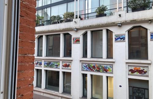 Saint - Aubin - Dupuy Apartment | La halle aux grains