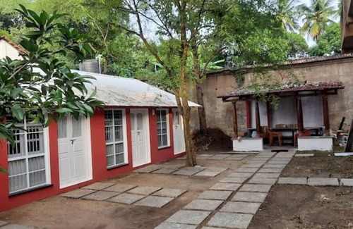 Auroville Cottage | La Heritage Room No.2 Near Auroville & Pondicherry