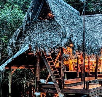 Livingston Hotel | La Isla Dulce