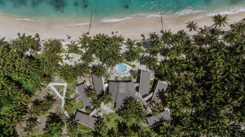 Mentawai Islands Villa | La Isla Mentawai - Private Boutique Villas & Surf Sanctuary