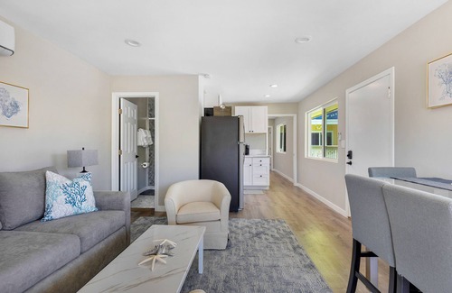 La Jolla Shores Apartment | La Jolla Shores Remodel w/Balcony, 2 Units in 1 & Steps from the Beach!