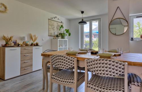 Grand-Couronne Apartment | La Kase Dali jolie maison de ville avec jardin