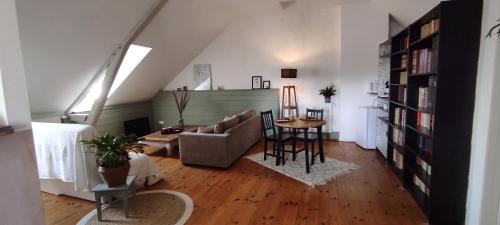 Lagos Bed & Breakfast | La Lagosienne