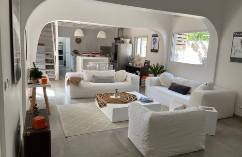 Maho House | La Madrague, cosy house with private pool few steps to the beach